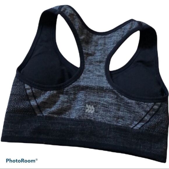 🌼🌼All In Motion black/grey sports bra NWT L🌼🌼 - Picture 2 of 2